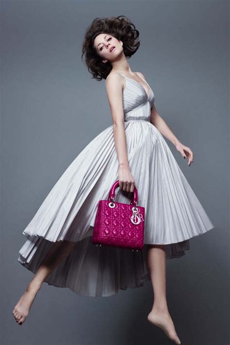 marion cotillard lady dior 2016|Marion Cotillard Stars in Lady Dior Fall Winter 2016.17 Campaign.